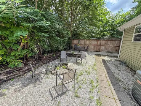 838 Cabell Drive Bowling Green KY 42104