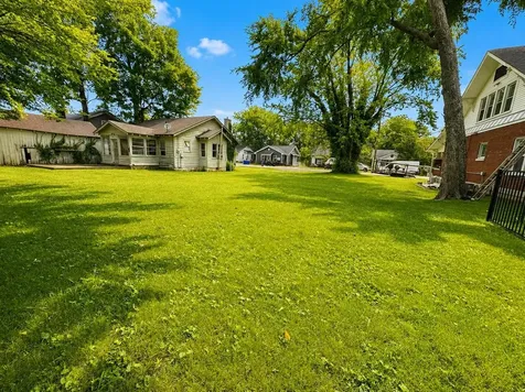 931 E 11th Avenue Bowling Green KY 42101
