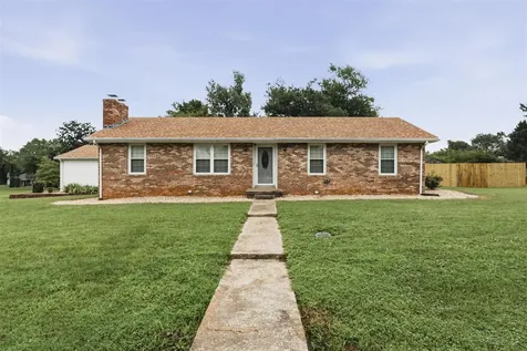 2216 Grider Pond Road Bowling Green KY 42104