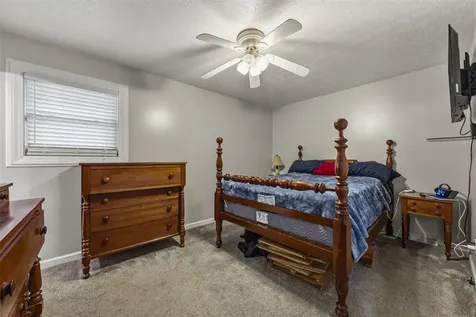 2216 Grider Pond Road Bowling Green KY 42104