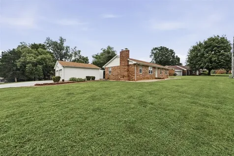 2216 Grider Pond Road Bowling Green KY 42104