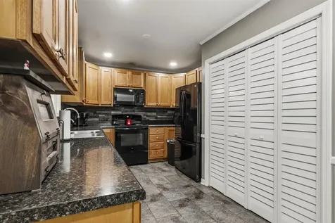 2216 Grider Pond Road Bowling Green KY 42104