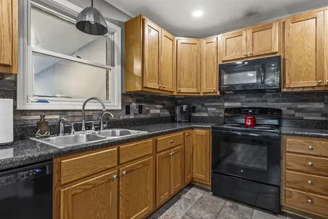2216 Grider Pond Road Bowling Green KY 42104