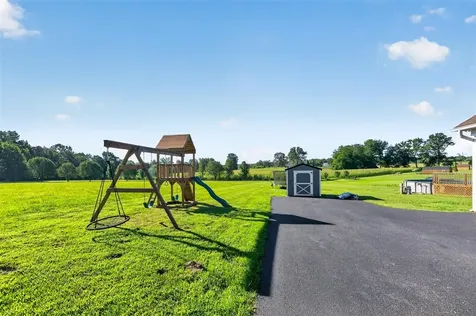 431 Carnes Road Smiths Grove KY 42171