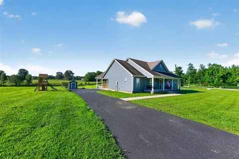 431 Carnes Road Smiths Grove KY 42171
