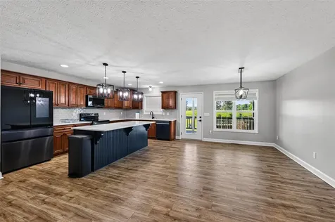 431 Carnes Road Smiths Grove KY 42171