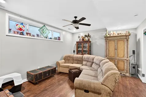 660 Peachtree Lane Bowling Green KY 42103
