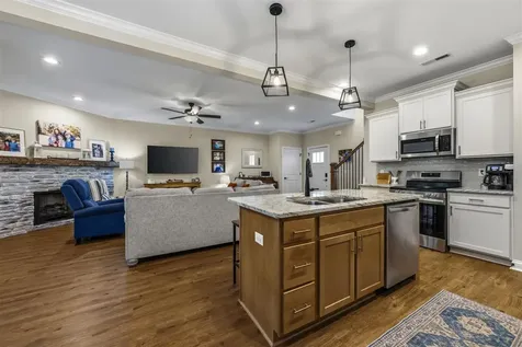 341 Olympia Court Bowling Green KY 42103