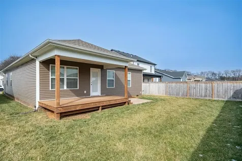 1968 Spring Lakes Circle Bowling Green KY 42104