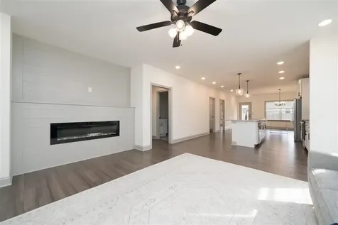 1968 Spring Lakes Circle Bowling Green KY 42104