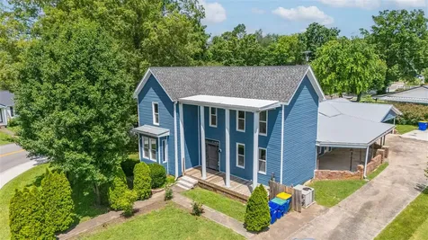 614 Maple Street Auburn KY 42206