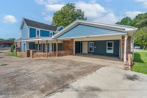 614 Maple Street Auburn KY 42206
