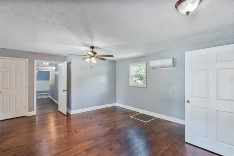 614 Maple Street Auburn KY 42206