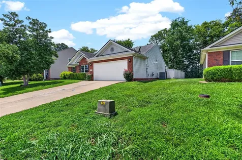1301 Chicory Way Bowling Green KY 42104