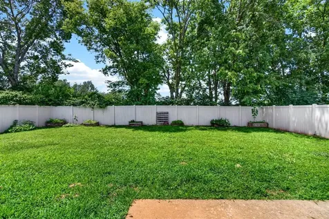 1301 Chicory Way Bowling Green KY 42104