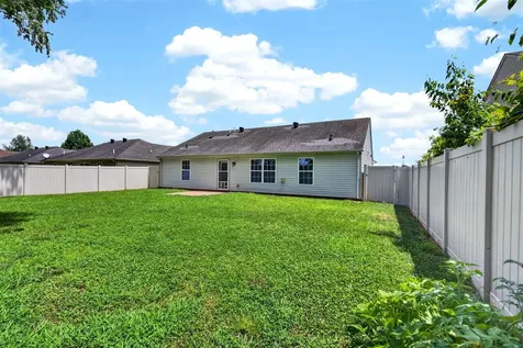 1301 Chicory Way Bowling Green KY 42104