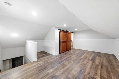 1767 Smiths Grove Road Scottsville KY 42164