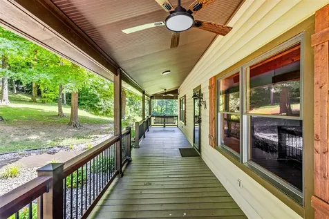 1767 Smiths Grove Road Scottsville KY 42164