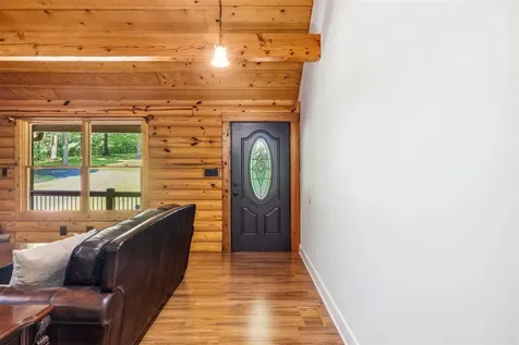 1767 Smiths Grove Road Scottsville KY 42164