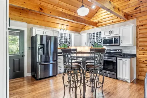 1767 Smiths Grove Road Scottsville KY 42164
