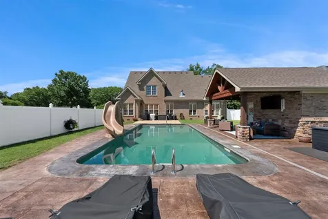 1748 Grider Pond Road Bowling Green KY 42104
