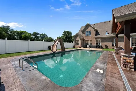 1748 Grider Pond Road Bowling Green KY 42104
