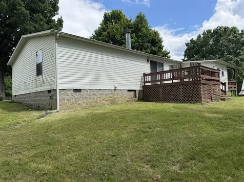 4813 Cemetary Road Scottsville KY 42164