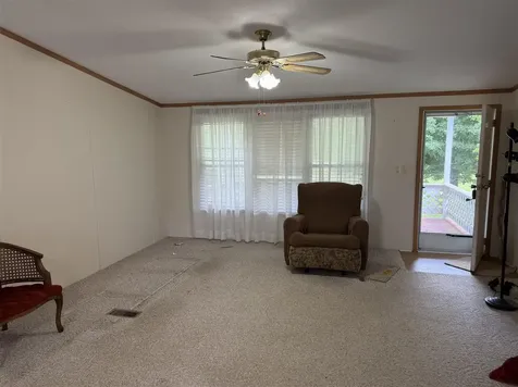 4813 Cemetary Road Scottsville KY 42164