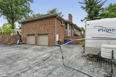 127 Ridgewood Court Bowling Green KY 42103