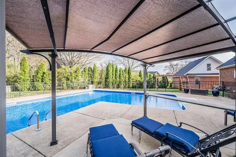 961 Threewood Circle Bowling Green KY 42103