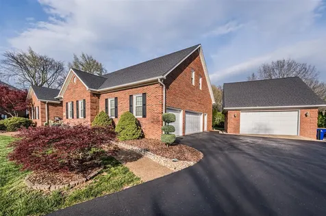961 Threewood Circle Bowling Green KY 42103