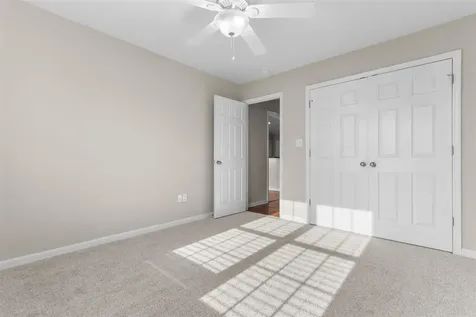 348 Pirates Cove Lane Bowling Green KY 42103