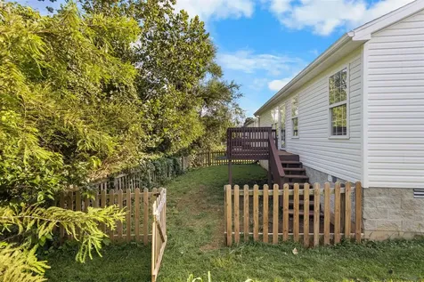348 Pirates Cove Lane Bowling Green KY 42103