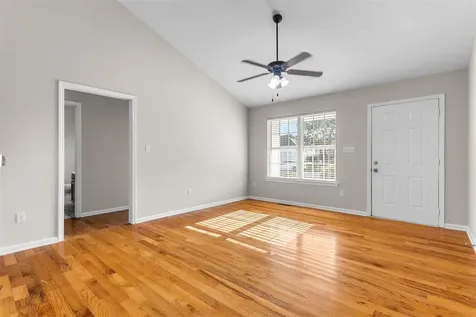 348 Pirates Cove Lane Bowling Green KY 42103