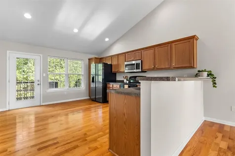 348 Pirates Cove Lane Bowling Green KY 42103