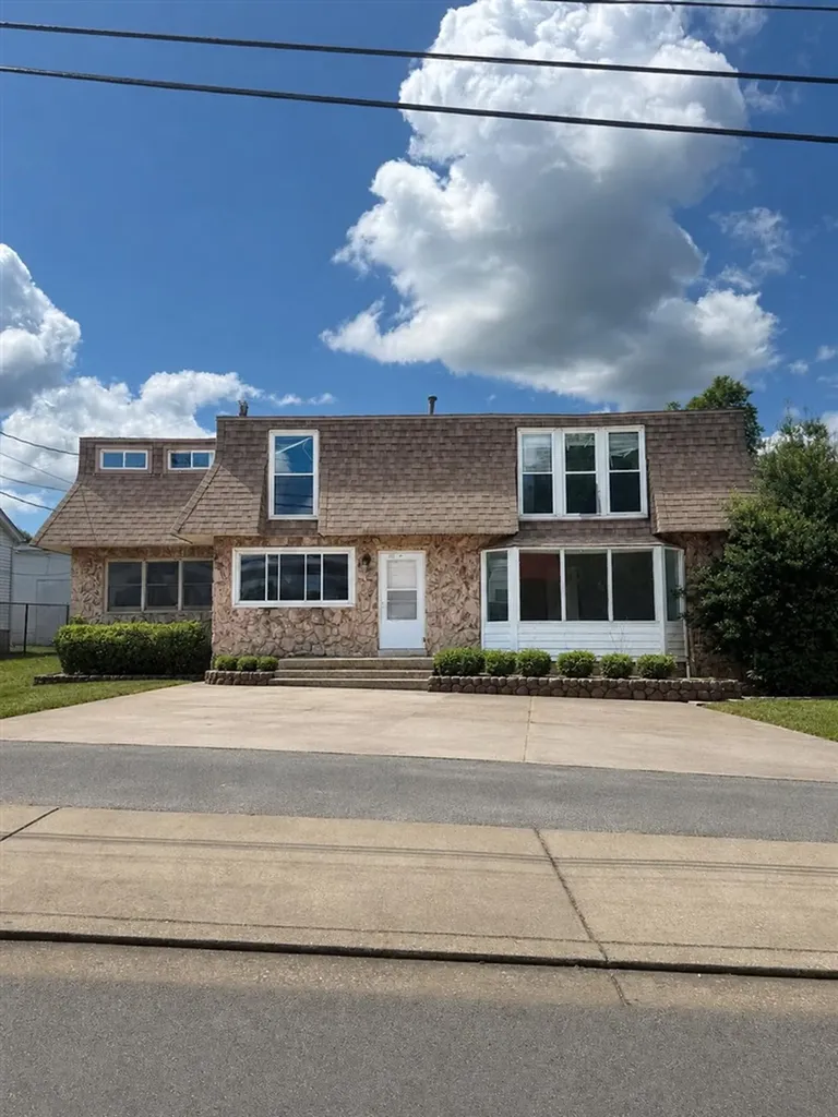 1777 Holly Drive Bowling Green KY 42101