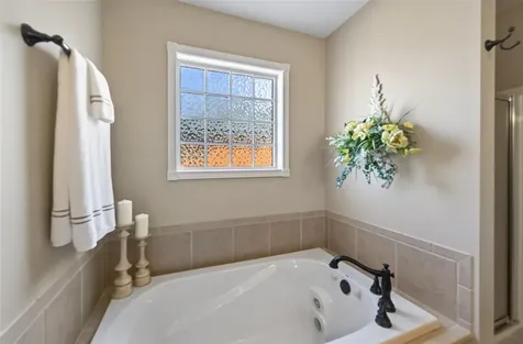 720 Wintercress Lane Bowling Green KY 42104