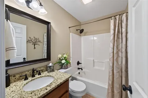 720 Wintercress Lane Bowling Green KY 42104
