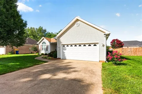 720 Wintercress Lane Bowling Green KY 42104