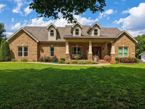 378 Hickory Heights Court Bowling Green KY 42104
