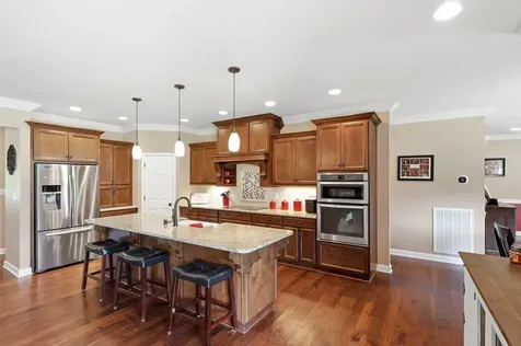 378 Hickory Heights Court Bowling Green KY 42104