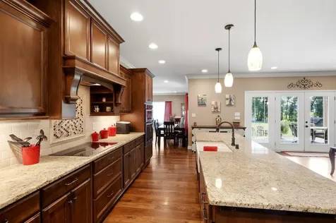 378 Hickory Heights Court Bowling Green KY 42104