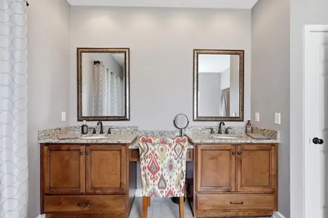 378 Hickory Heights Court Bowling Green KY 42104