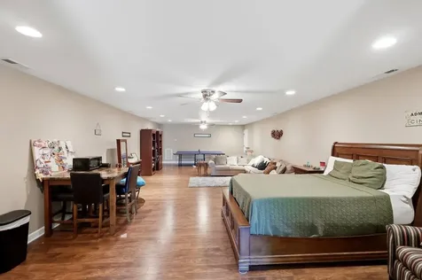 378 Hickory Heights Court Bowling Green KY 42104