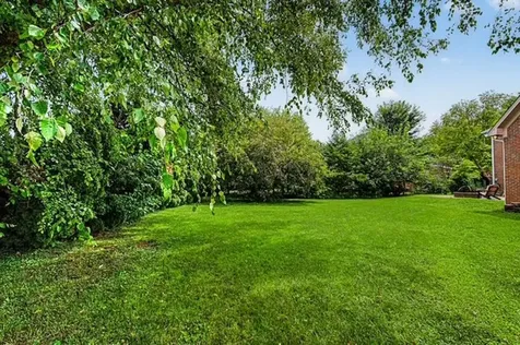 925 Wrenwood Drive Bowling Green KY 42103