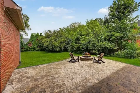 925 Wrenwood Drive Bowling Green KY 42103