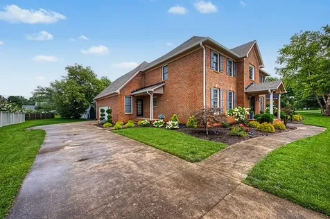 925 Wrenwood Drive Bowling Green KY 42103