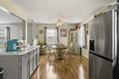 937 Dripping Springs Road Glasgow KY 42141
