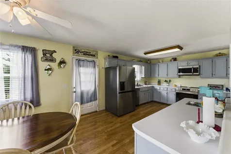 937 Dripping Springs Road Glasgow KY 42141