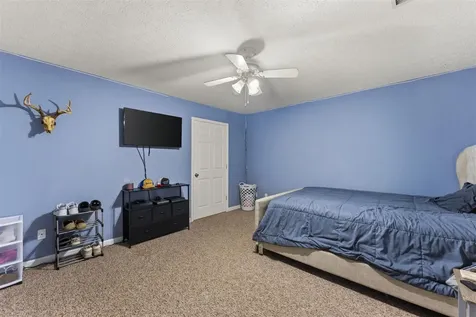 937 Dripping Springs Road Glasgow KY 42141